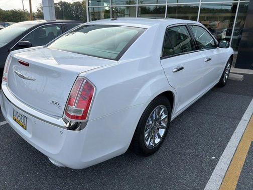 2014 Chrysler 300C Base