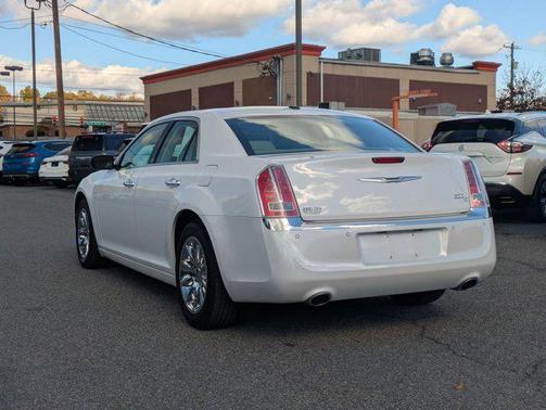2014 Chrysler 300C Base