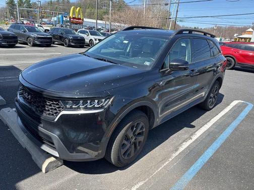 Ebony Black 2022 Kia Sorento S