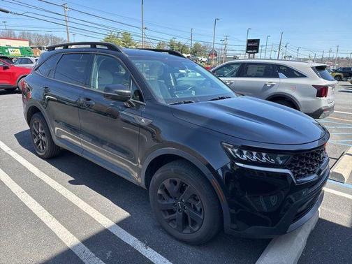 Ebony Black 2022 Kia Sorento S