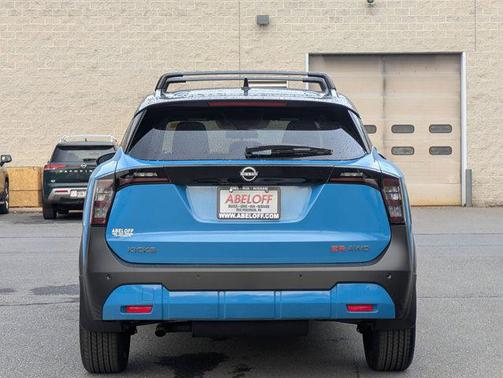 2026 Nissan Kicks SR