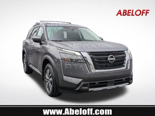 2025 Nissan Pathfinder SL 4WD