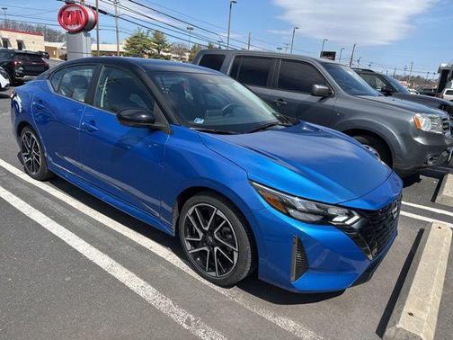 Electric Blue Metallic/Super Black 2025 Nissan Sentra SR
