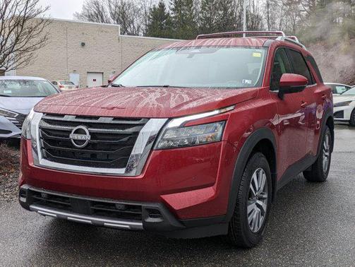 2025 Nissan Pathfinder SL 4WD
