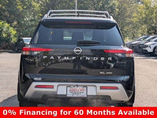 2025 Nissan Pathfinder SL 4WD
