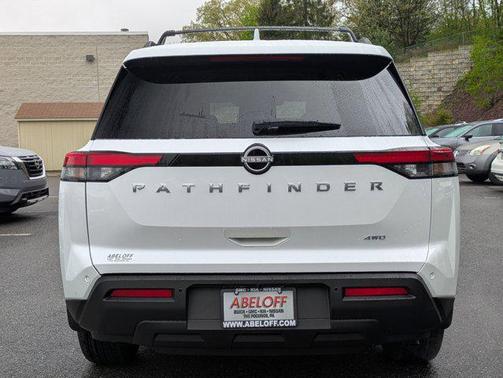 2025 Nissan Pathfinder SV 4WD