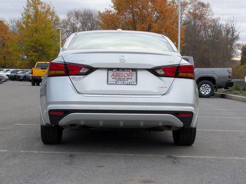 2022 Nissan Altima 2.5 SV