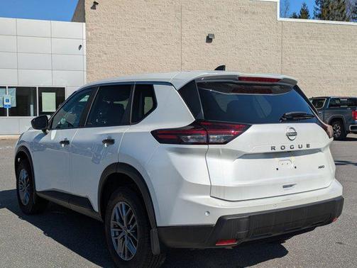 2025 Nissan Rogue S