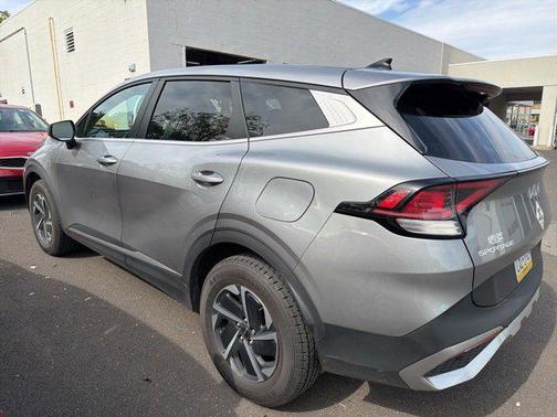 2023 Kia Sportage Hybrid LX
