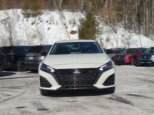 2024 Nissan Altima SR Intelligent AWD