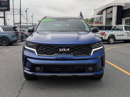 2022 Kia Sorento SX