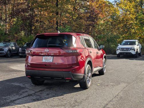 2025 Nissan Rogue S