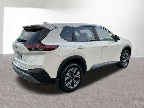 Pearl White Tricoat 2023 Nissan Rogue SV