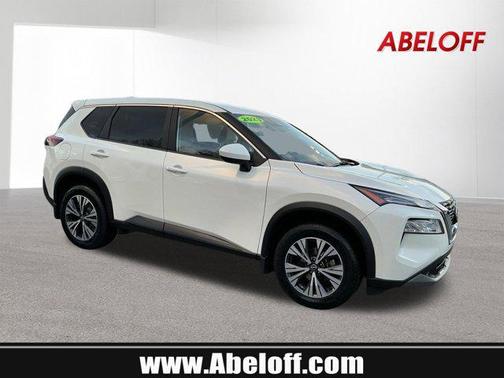 Pearl White Tricoat 2023 Nissan Rogue SV