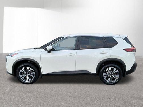 Pearl White Tricoat 2023 Nissan Rogue SV