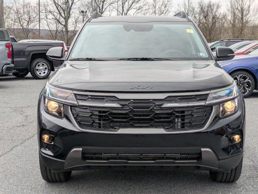 2025 Kia Seltos X-Line