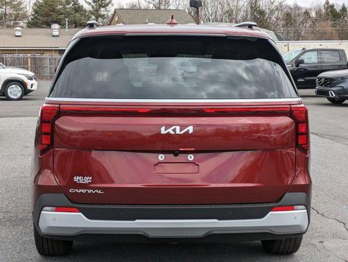 2025 Kia Carnival EX