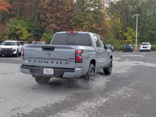 2026 Nissan Frontier SV