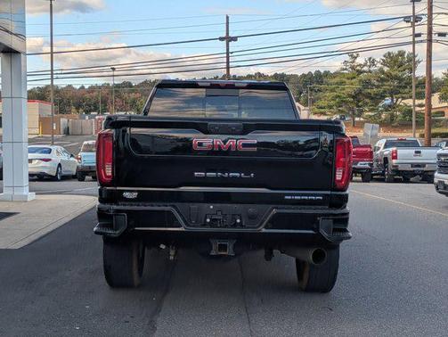2023 GMC Sierra 2500 Denali