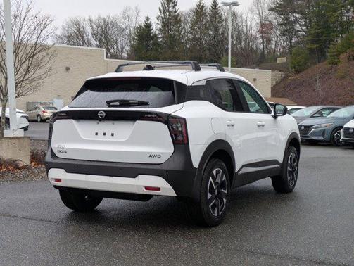 2026 Nissan Kicks SV