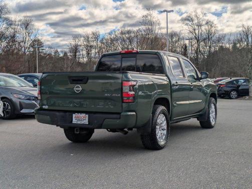 2022 Nissan Frontier SV