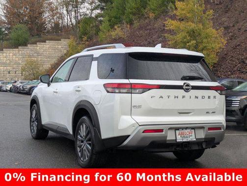 2025 Nissan Pathfinder SL 4WD