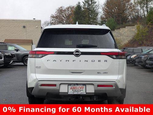 2025 Nissan Pathfinder SL 4WD