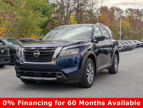 2025 Nissan Pathfinder SL 4WD