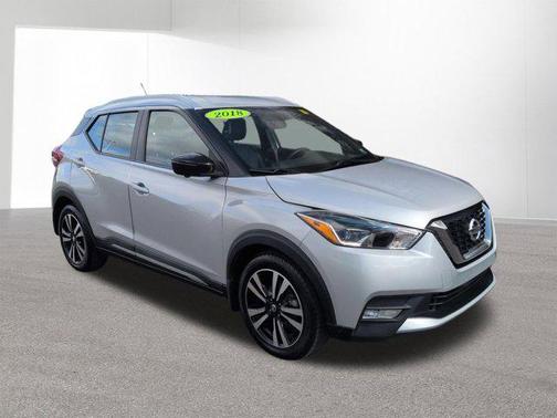 Brilliant Silver 2018 Nissan Kicks SR
