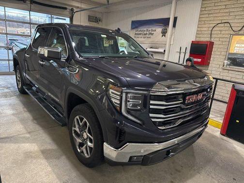 2022 GMC Sierra 1500 SLT