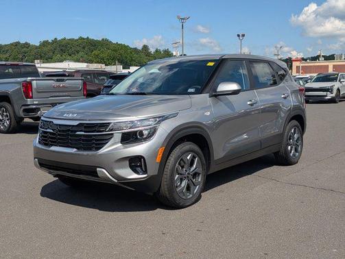 2025 Kia Seltos LX