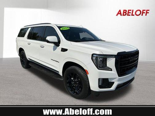 White Frost Tricoat 2022 GMC Yukon XL SLT