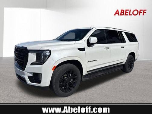 White Frost Tricoat 2022 GMC Yukon XL SLT