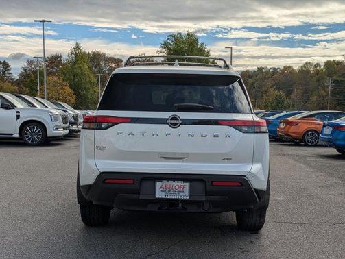 2025 Nissan Pathfinder SV 4WD