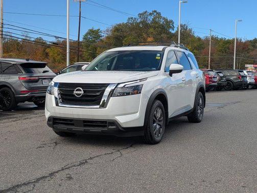2025 Nissan Pathfinder SV 4WD