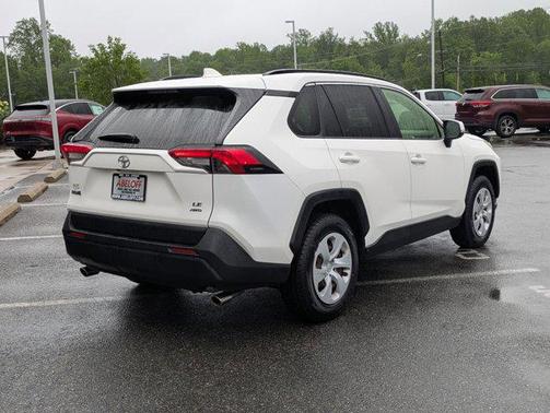 2019 Toyota RAV4 LE
