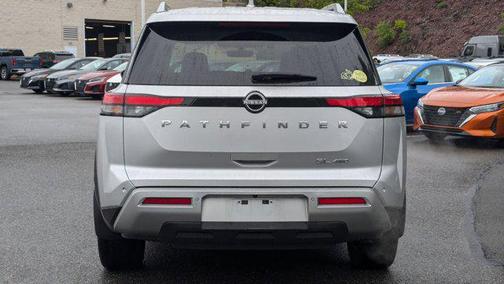 2024 Nissan Pathfinder SL 4WD