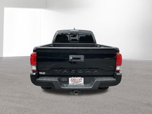 Midnight Black Metallic 2019 Toyota Tacoma TRD Sport