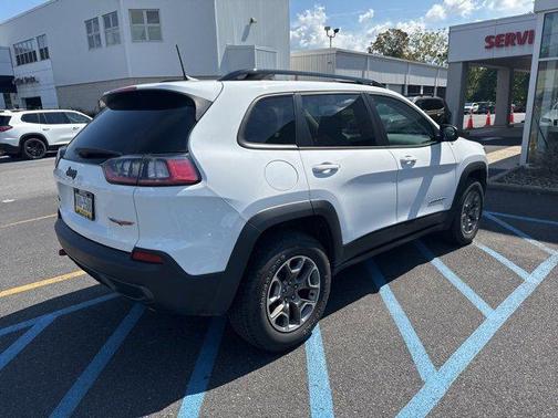 2022 Jeep Cherokee Trailhawk