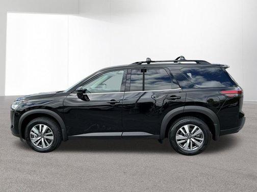 Super Black 2026 Nissan Pathfinder SL