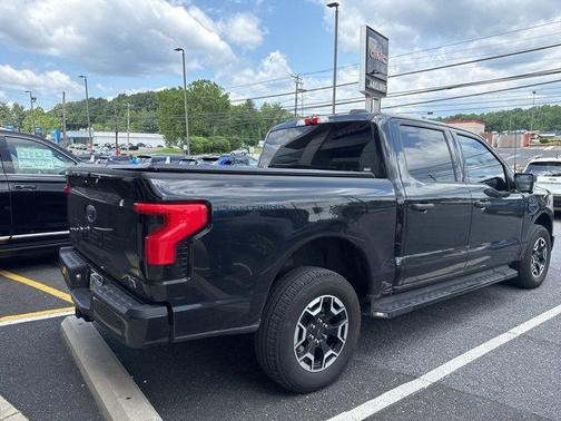 2023 Ford F-150 Lightning XLT