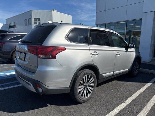 2019 Mitsubishi Outlander SE