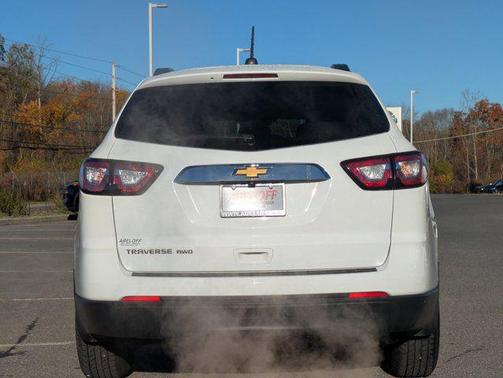 2017 Chevrolet Traverse LS