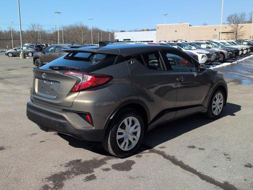 2021 Toyota C-HR LE