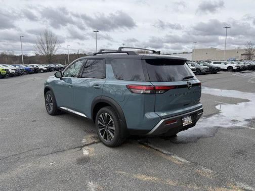 Baltic Teal/Super Black 2026 Nissan Pathfinder Platinum