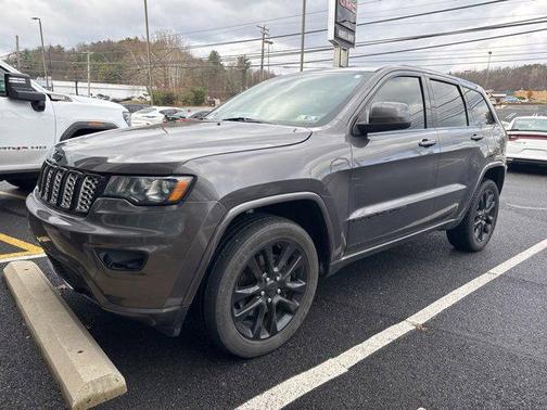 2021 Jeep Grand Cherokee Laredo