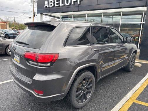2021 Jeep Grand Cherokee Laredo