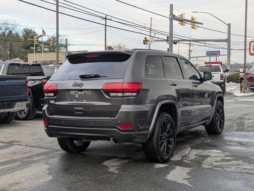 2021 Jeep Grand Cherokee Laredo