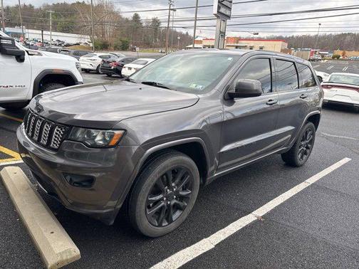 2021 Jeep Grand Cherokee Laredo