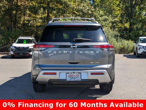 2025 Nissan Pathfinder SL 4WD